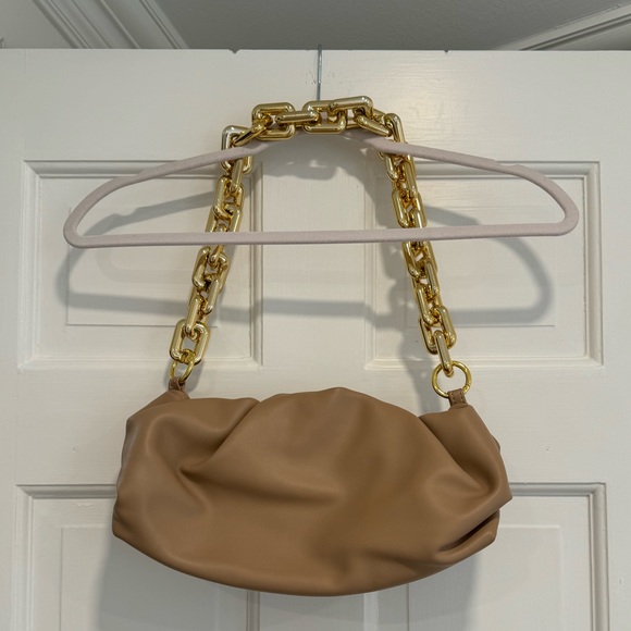 Chunky Handle Purse - Picture 2 of 3